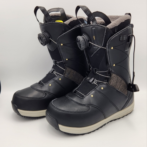 Women's Solomon Ivy Boa SJ Snowboard Boots - Picture 3 of 11